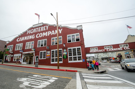 Cannery Row Gift Shop - Prime Location